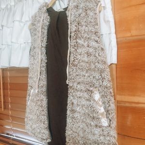 Hem & Thread Sherpa Vest